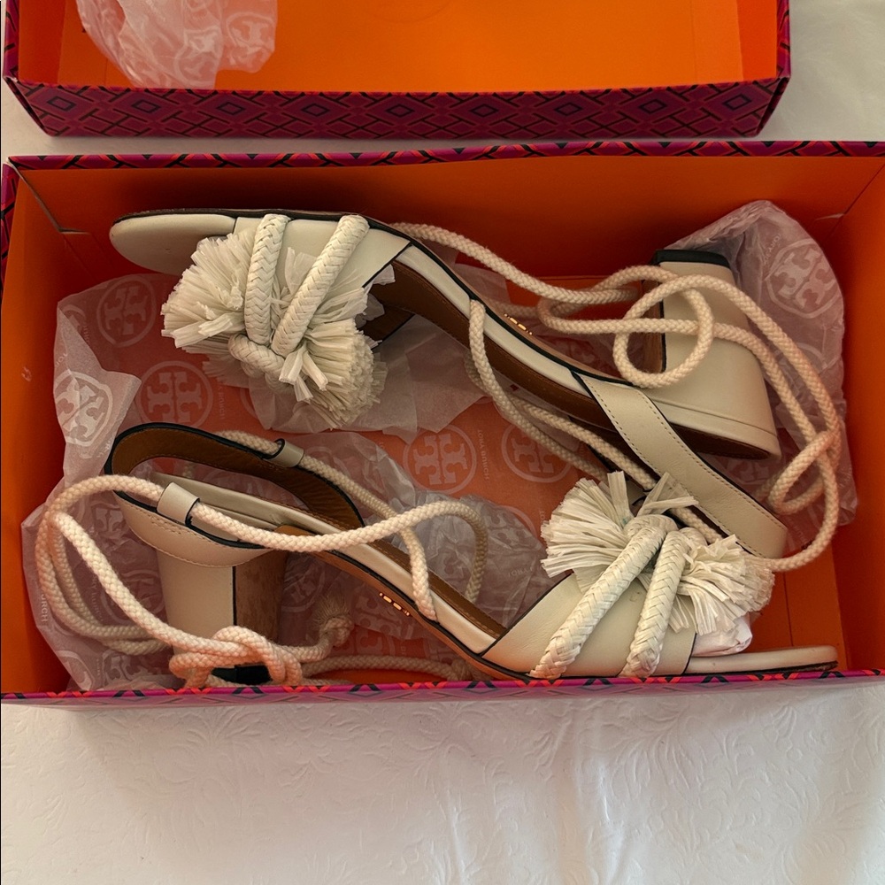 Tory Burch White Rope Fringe Sandal - Picture 6 of 7